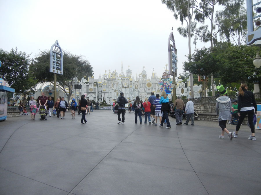 Disneyland It's a Small World Picture